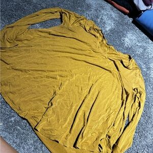 lululemon long sleeve!